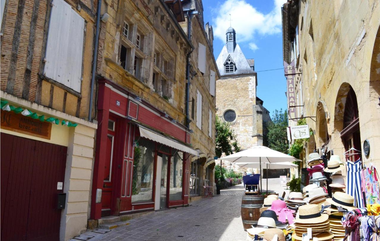 Cozy Home In Cenac-Et-Saint-Julien With Wifi Exterior photo