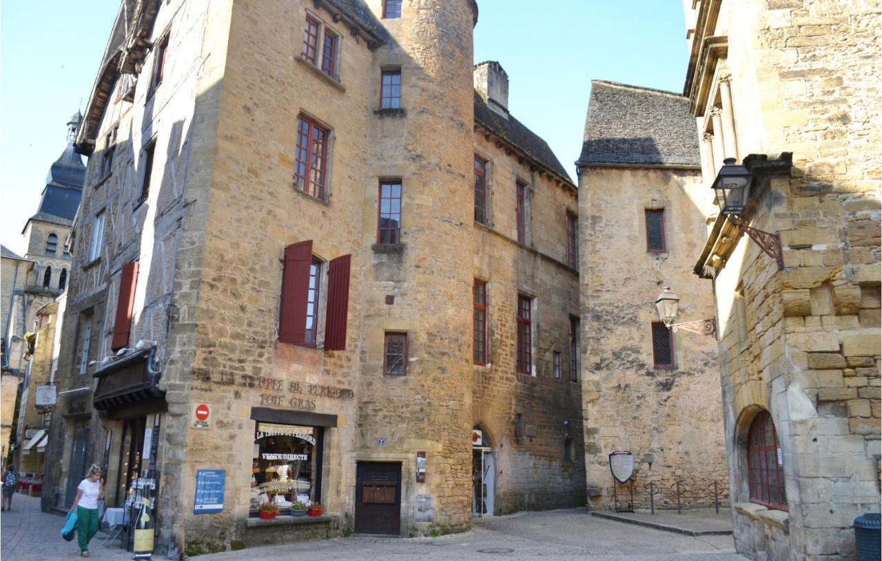 Cozy Home In Cenac-Et-Saint-Julien With Wifi Exterior photo